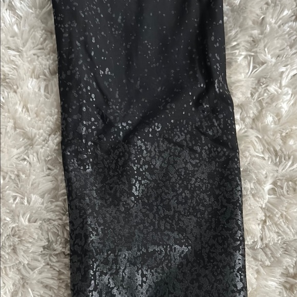 Beyond Yoga Black Sparkle Leggings - Picture 9 of 11